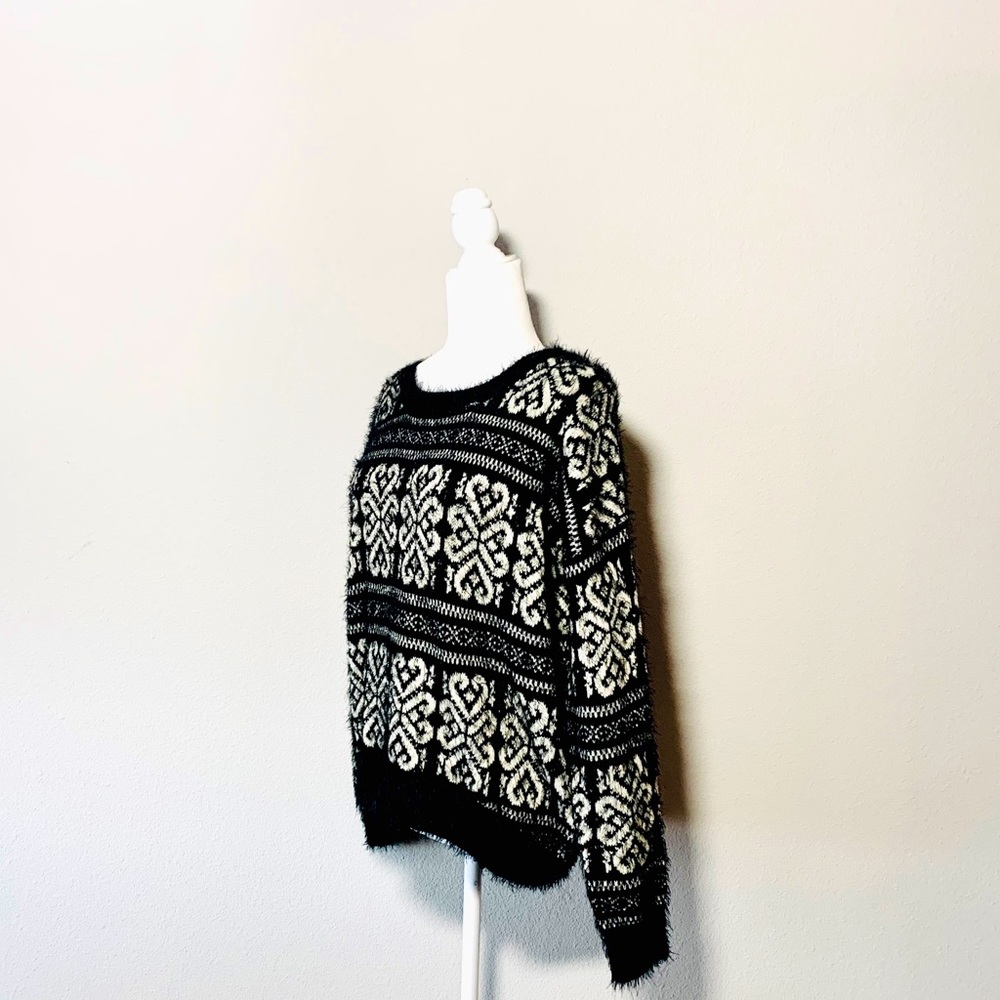 Miley and Molly Black & White Over Sized Sweater - Picture 2 of 8